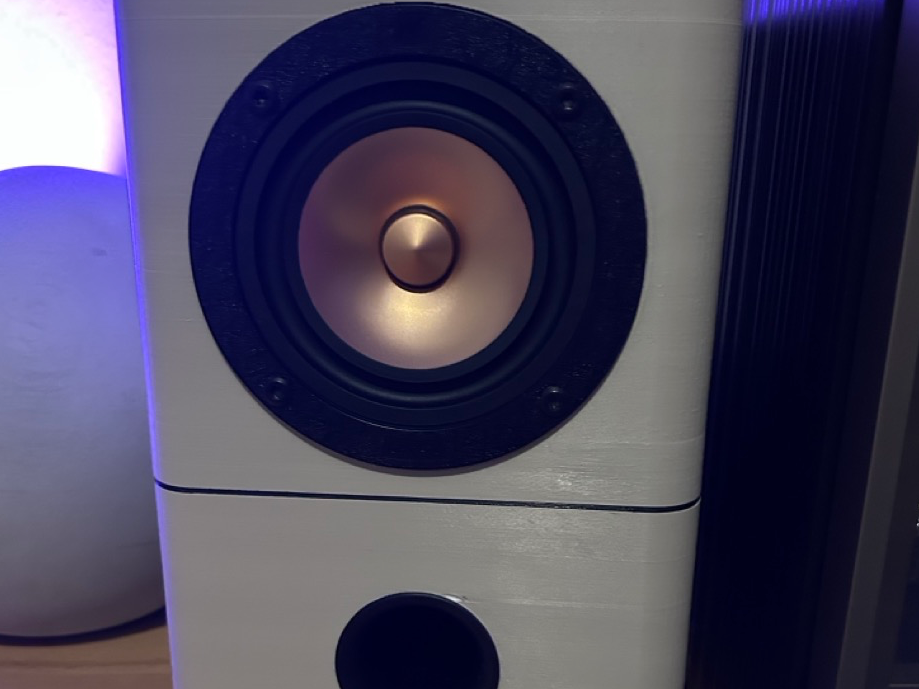 Loudspeaker (A1 Mini, 4'' Markaudio CHR70)