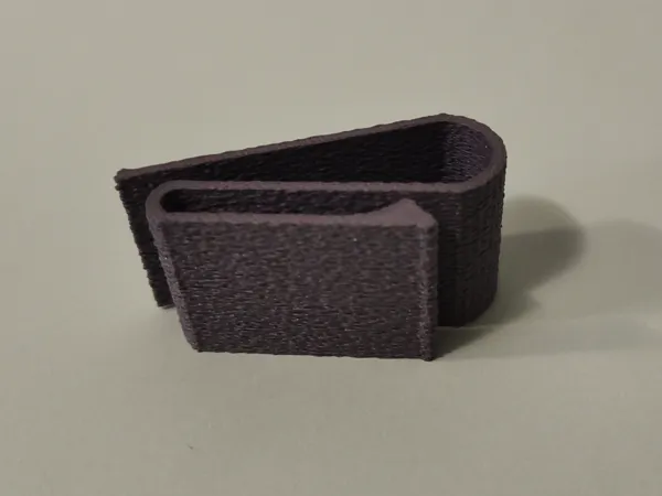 Pince à lunettes peluche