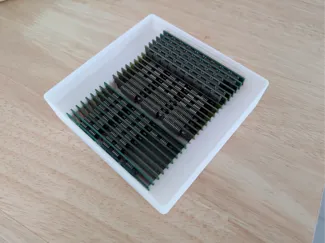 Gridfinity 3x3x0.75 30-pin simm storage bin