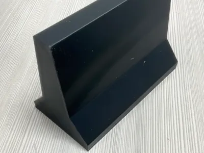 Finger board jersey barrier