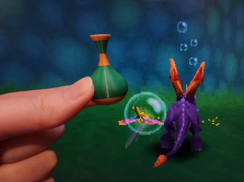 Spyro Underwater Bottle - with magnet variations!
