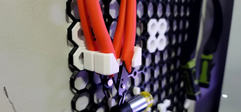 Single Dual Wire Plier Holder for Multiboard