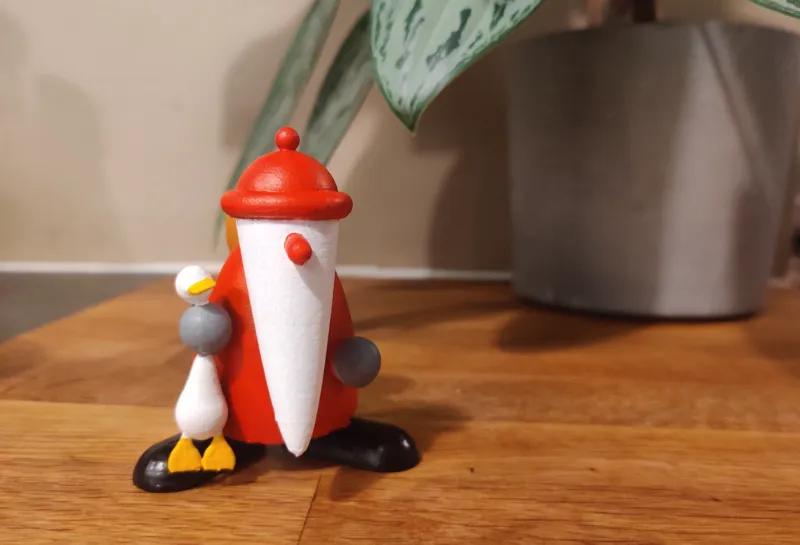 Minimal Santa Figure