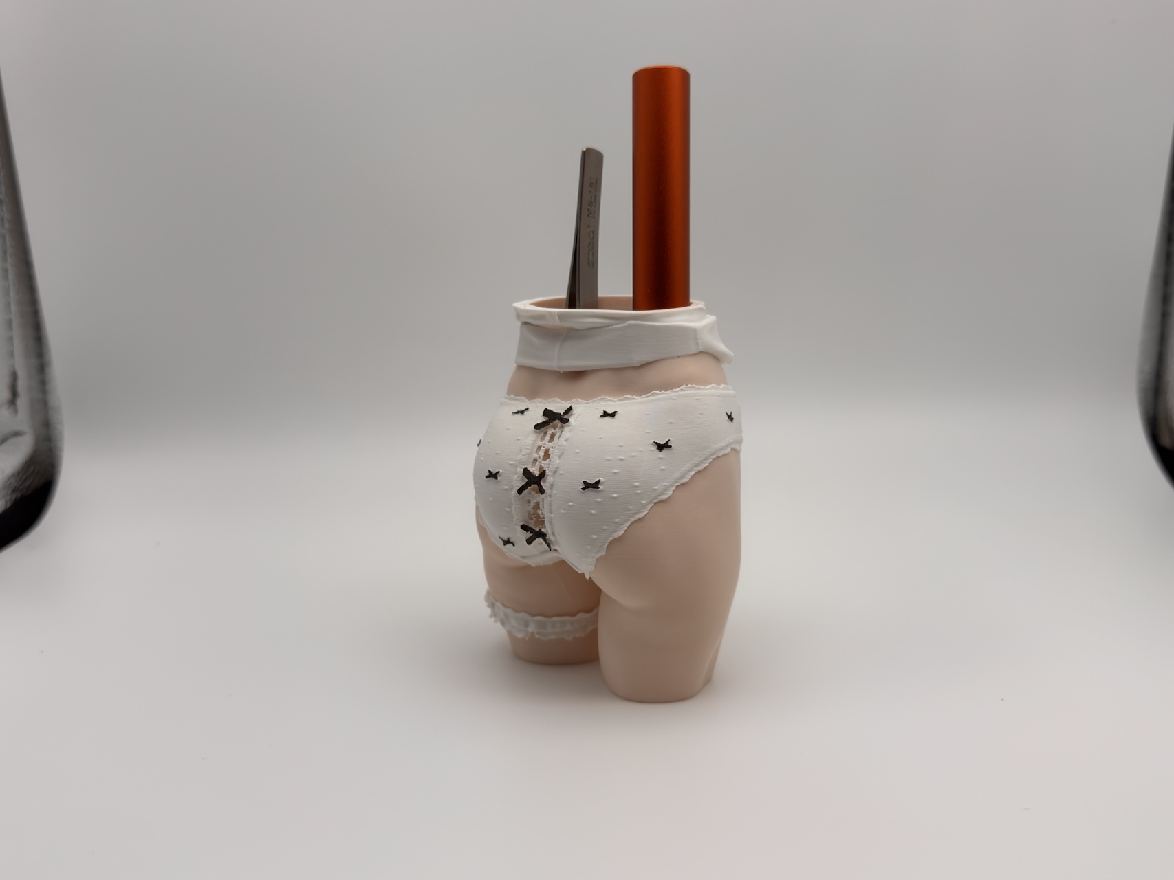 Miniatura 2 do modelo 3D 【性感的笔筒(无裸露).1-诱惑但可爱】-AMS/真实风格