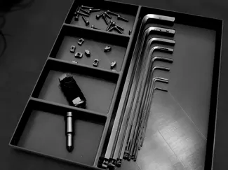 screw tray