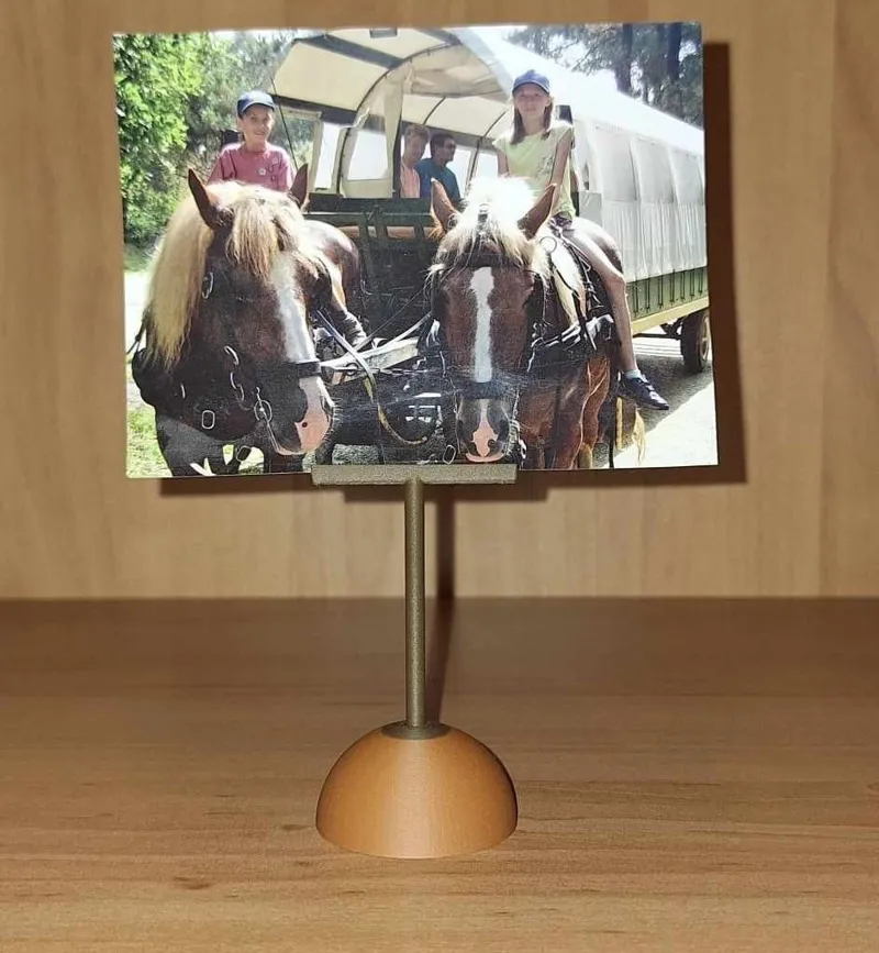 photo stand