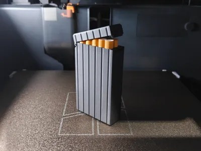 Compact Cigarette Box – Pocket-Saving Design