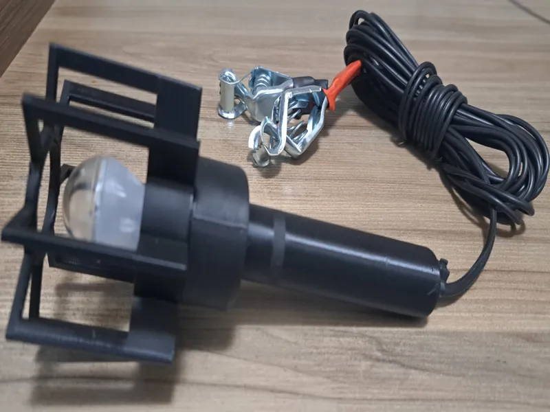 Lanterna de baixo custo LED 12V