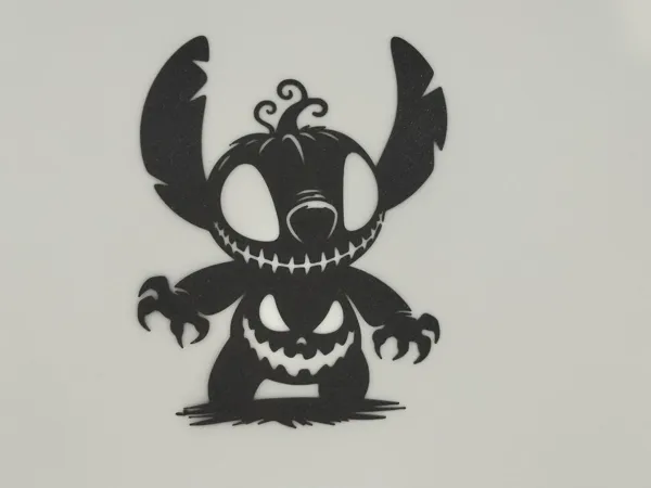 Silhouette Stitch façon Jack Skellington