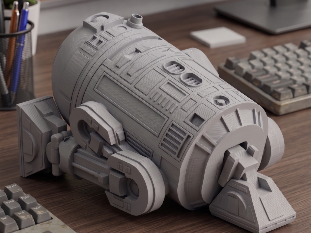 Sleeping R2D2