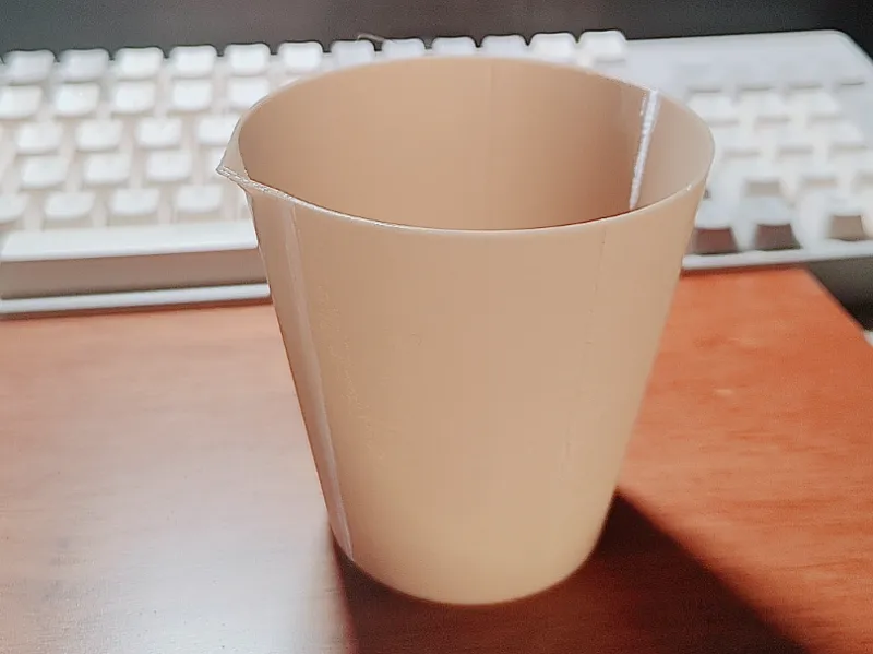 可以多次使用不怎么漏水的水杯