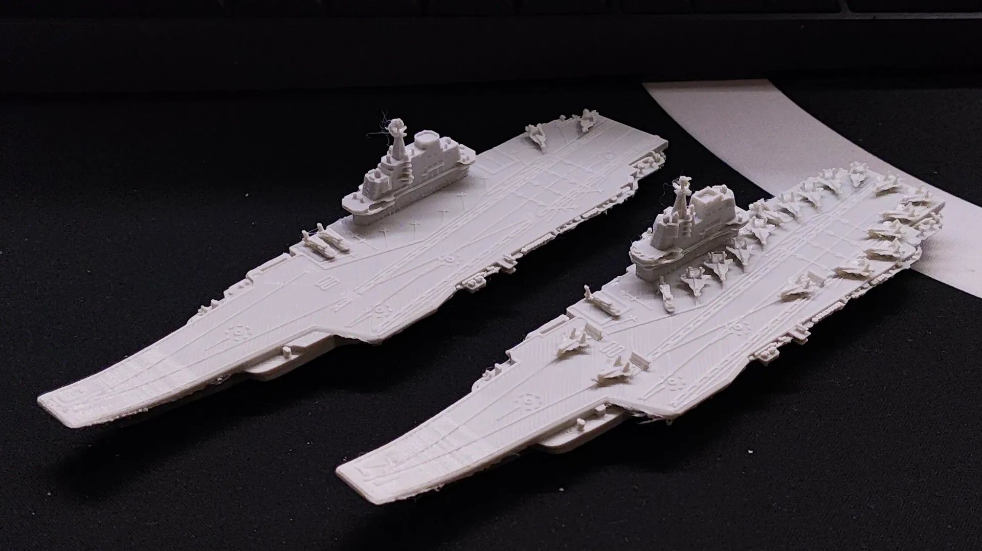 Miniatura 1 do modelo 3D 辽宁舰&山东舰 1：2000
