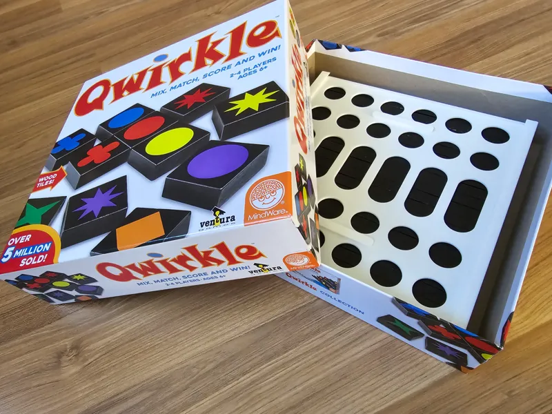 Quirkle Storage organizer
