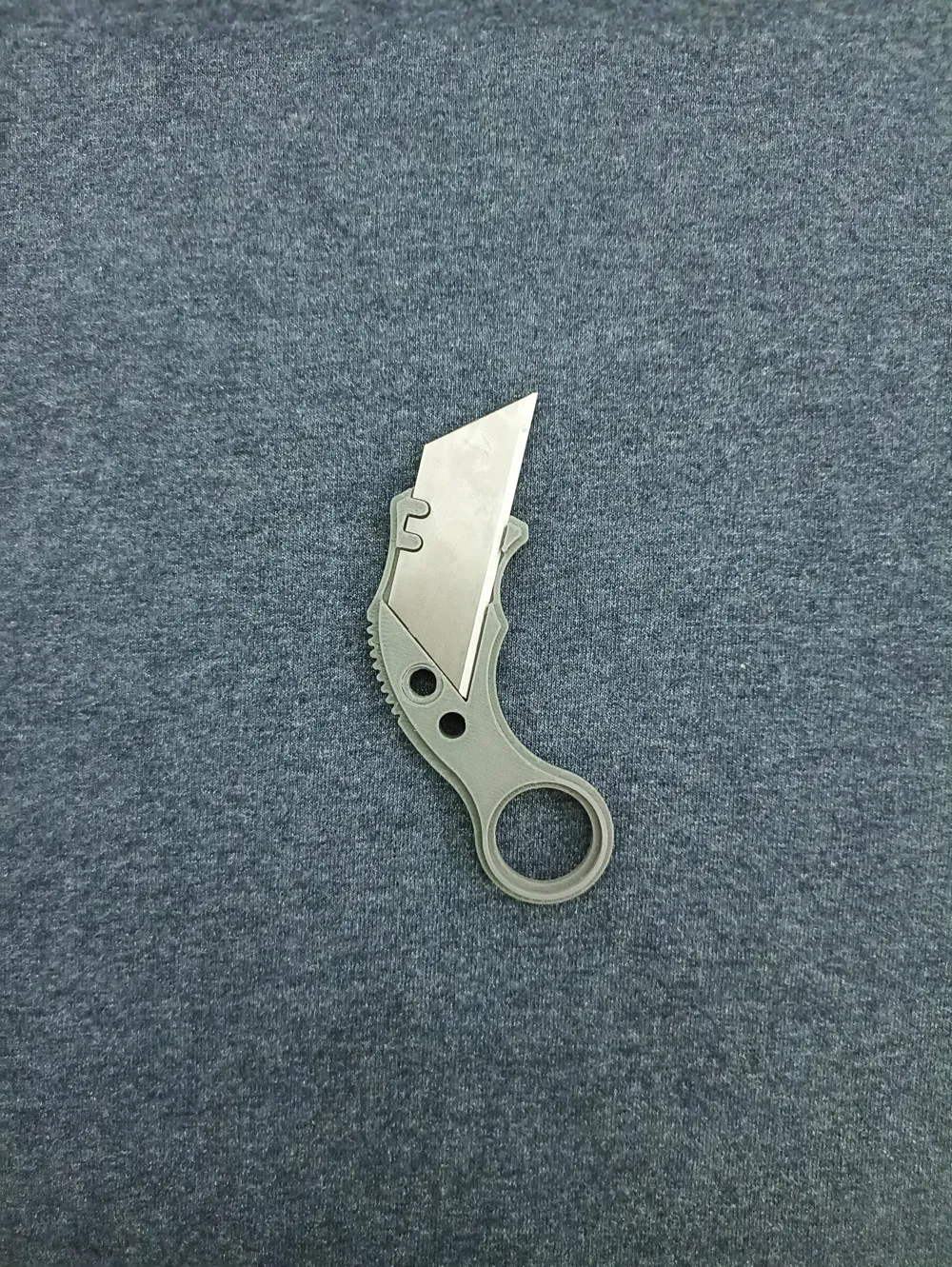 Tactical Knife - mini utility knife - Free 3D Print Model - MakerWorld