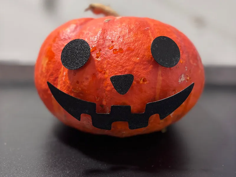 Pumkpin face - Helloween pumpkin without cutting