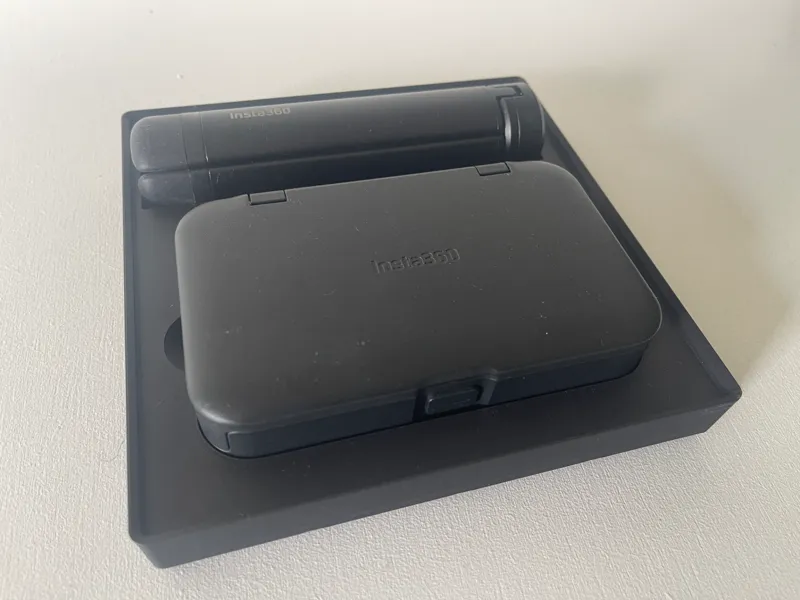 Insta360 Portable Charging case All Purpose Tripod