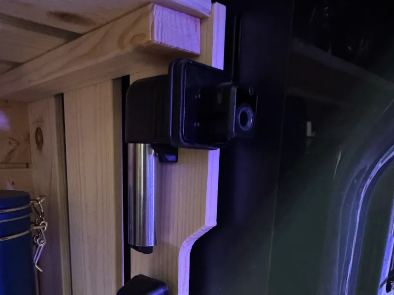 De'Longhi Eletta Explore - Equipment holders