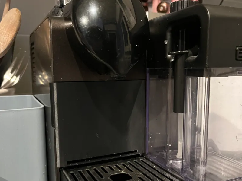 Nespresso lettissima bottom capsule tray