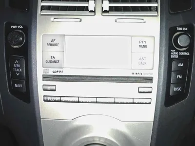 Toyota Yaris 2006 CD-Player Button