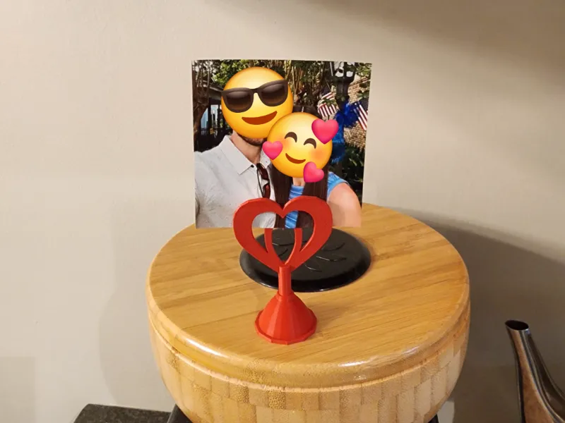 Valentine Photo Stand