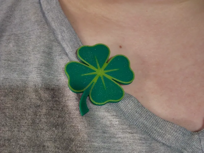 ST PATRICK'S DAY CLOVER CLIP