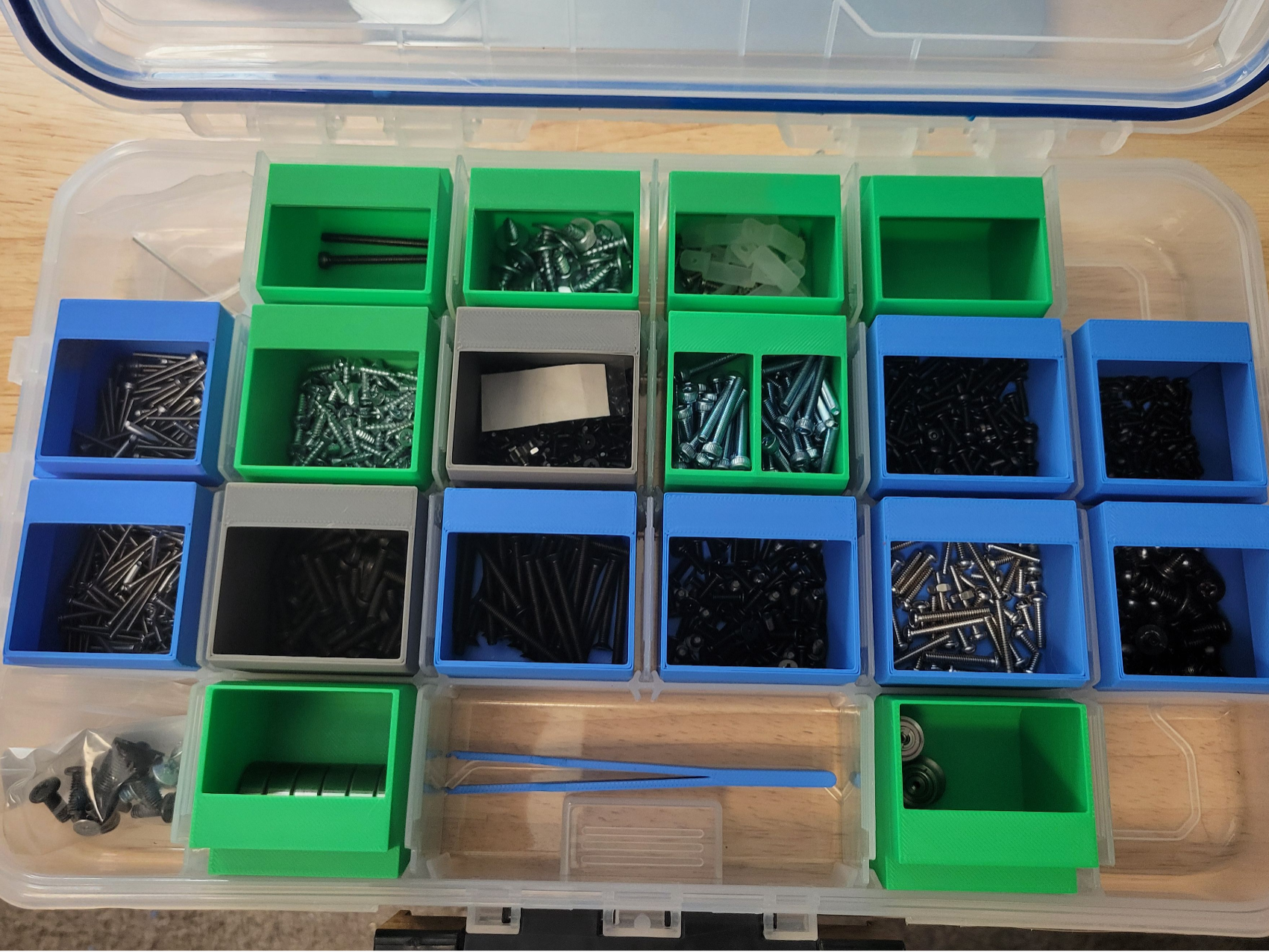 Harbor Freight Large Storage Container dividers