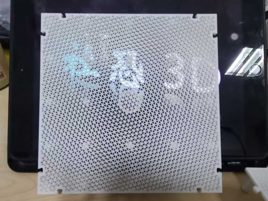 Miniatura 1 do modelo 3D 鱼缸垫板、底滤垫板、可拼接的网格板，龟缸底滤板
