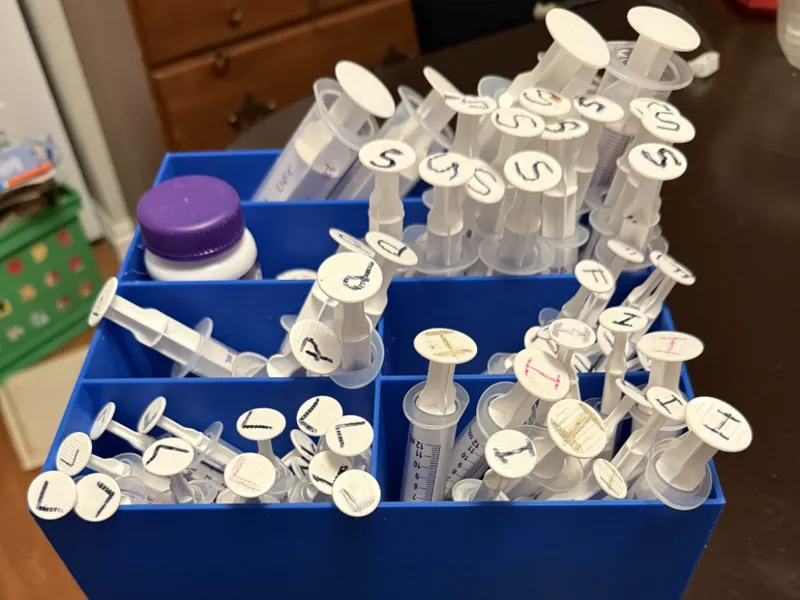 GTUBE Syringe Medication Organizer Box