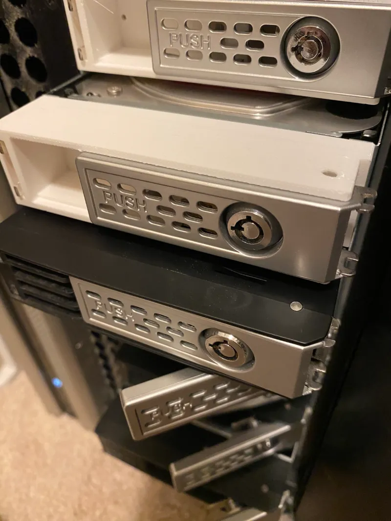 Thecus hdd caddy plastic replacement