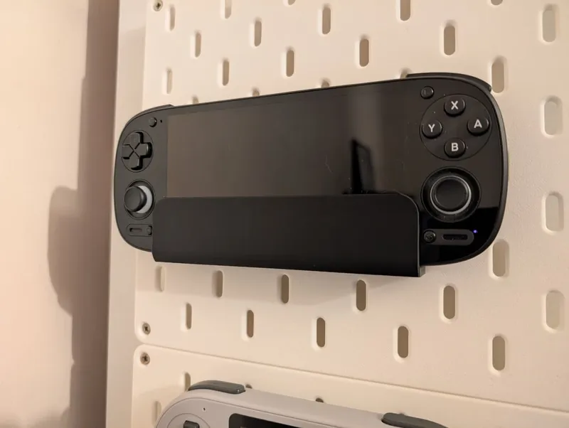 Retroid Pocket 5 Skadis Mount
