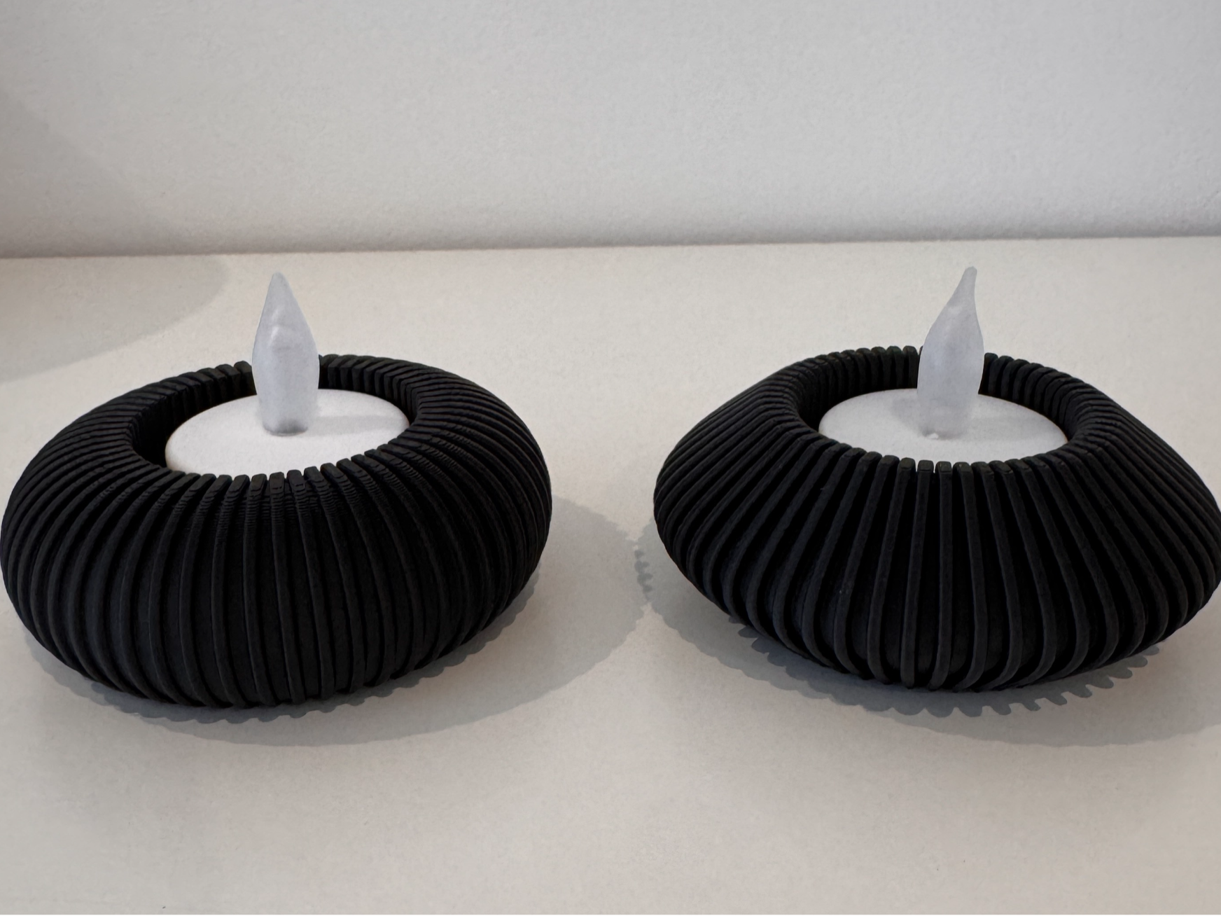 Ribbed Tealight Holder round