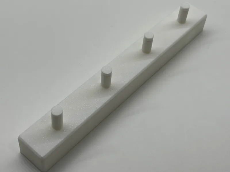 Simple key hanger