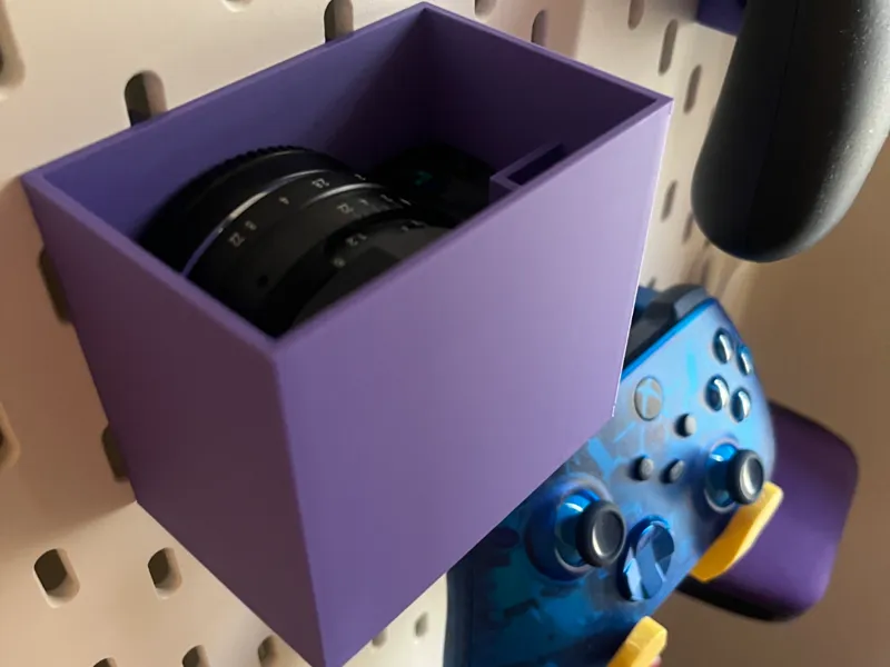 skadis lens holder