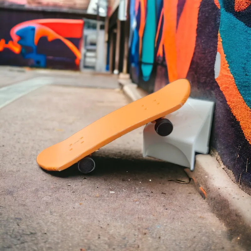 Support-Free Fingerboard with Ramp and Rail Kit