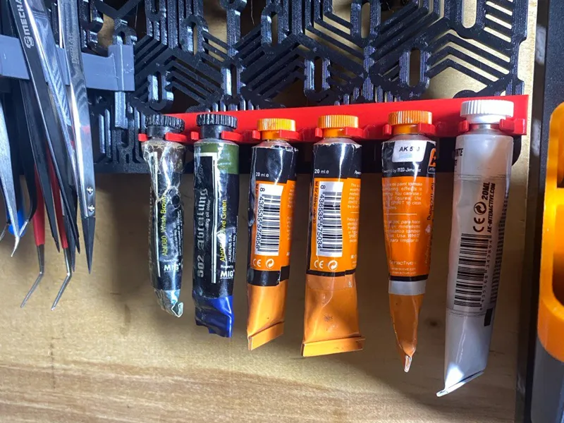 Skadis paint tube holder for scalemodeling oils