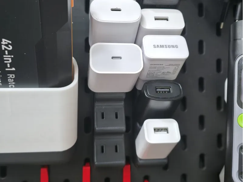 Skadis USB Charger Holder (US Plug Version)