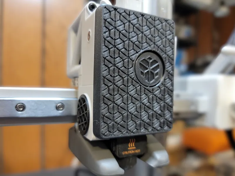 A1/Mini Extruder Cover (trapezoid pattern)