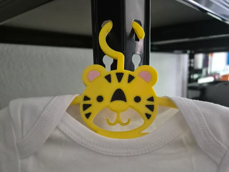 Tiger Kinder- & Baby Kleiderbügel/ Tiger Hanger