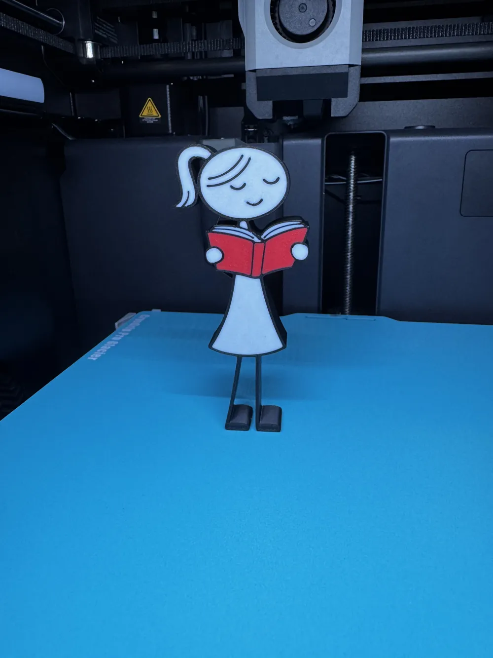 Reading Figures – Man and Woman with Book - Free 3D Print Model ...