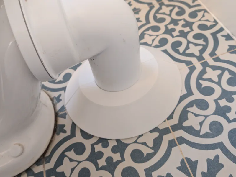 90mm Bathroom Toilet Waste Pipe Cover WC Collar