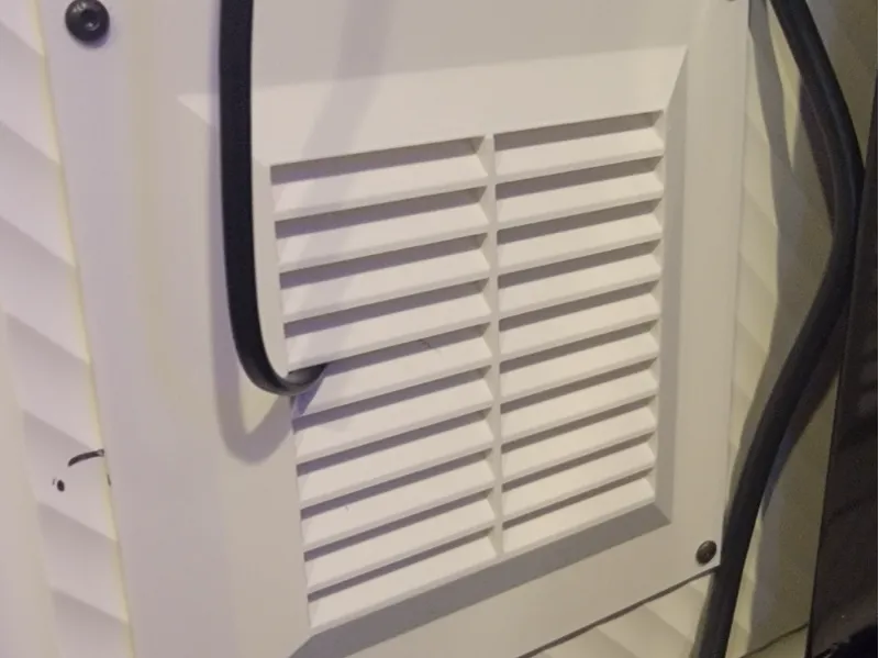 Air Vent 170mm x 170mm - 4mm Screw Holes