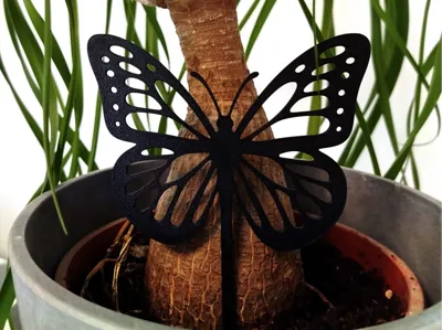 Butterfly flower plug