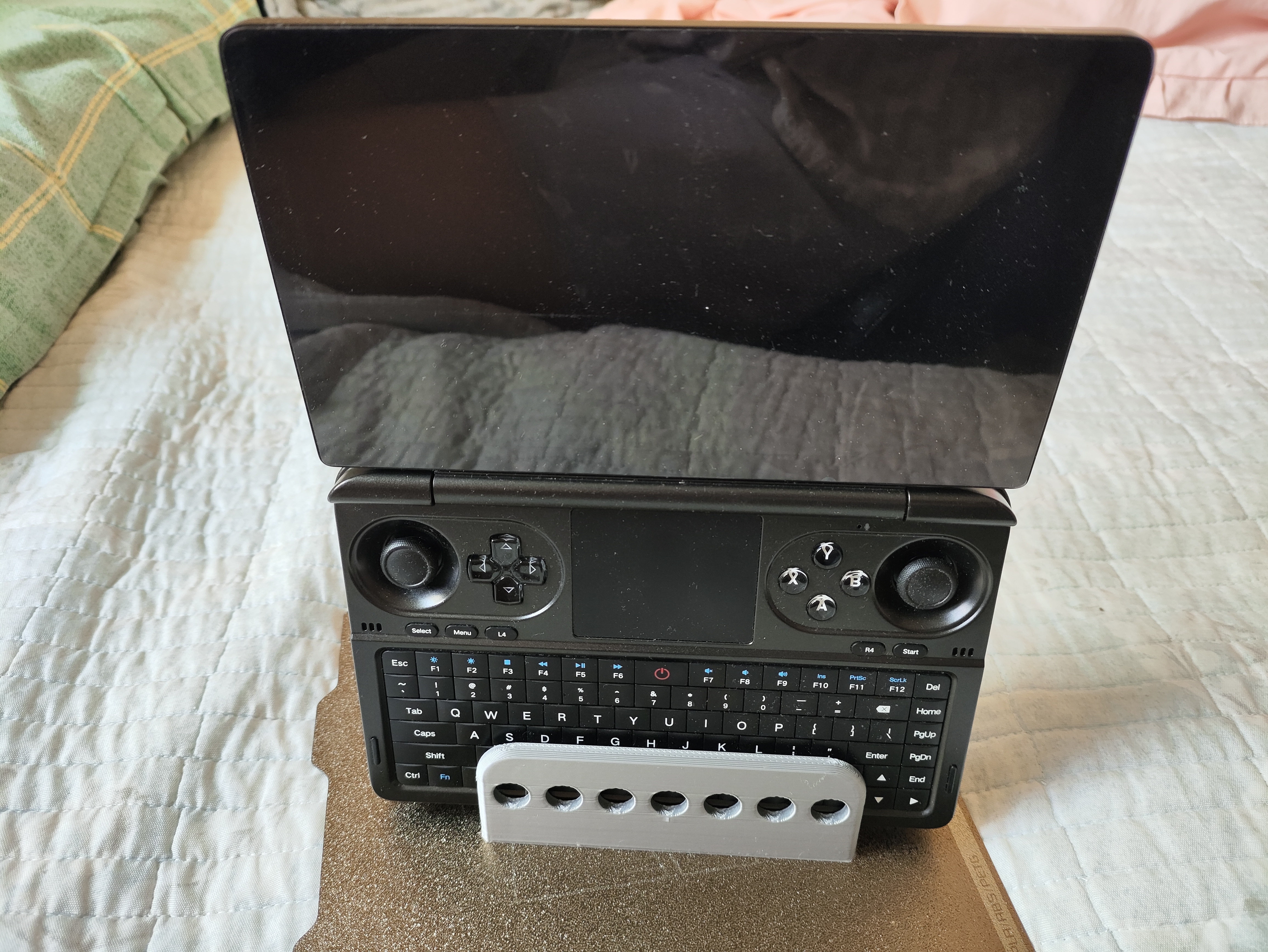 Miniatura 2 do modelo 3D GPD win mini竖放支架