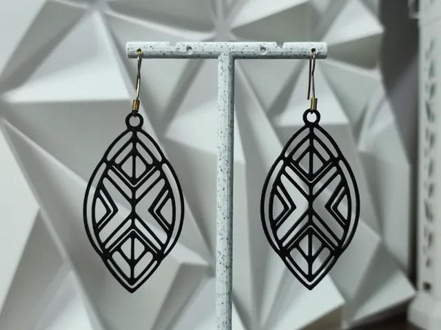 Aretes Escudo de Atenas