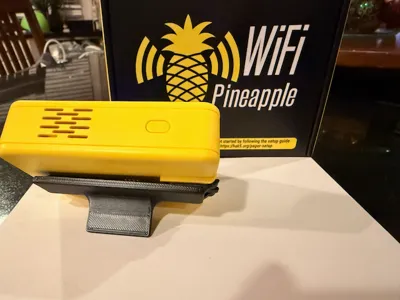 Hak5 Pineapple Pager - Kickstand