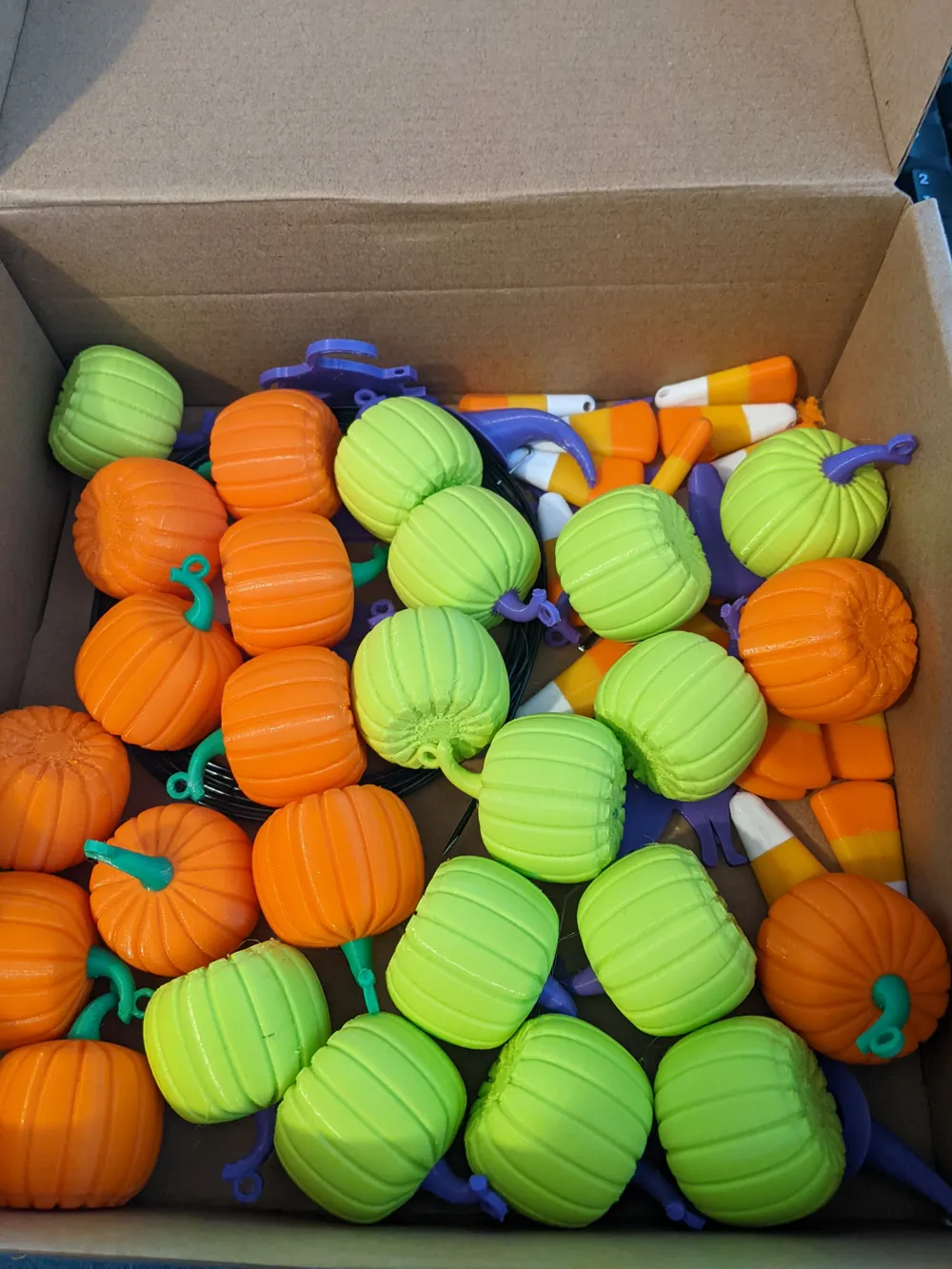 Pumpkin Ornament By THE NOG MakerWorld pumpkin-ornament-by-the-nog-makerworld