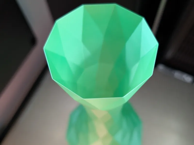 Low Poly Designer Vase – 300mm Tall