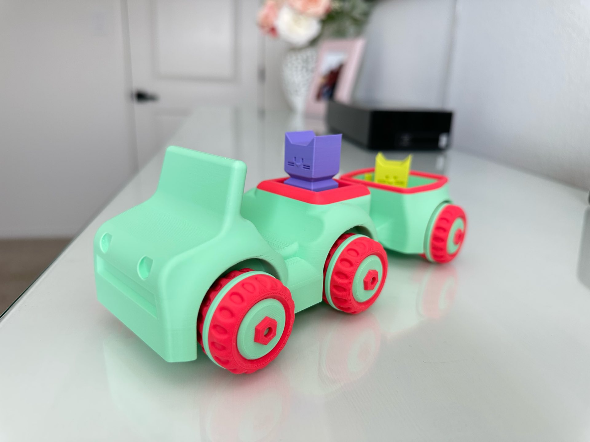 TOY CAR 7.9