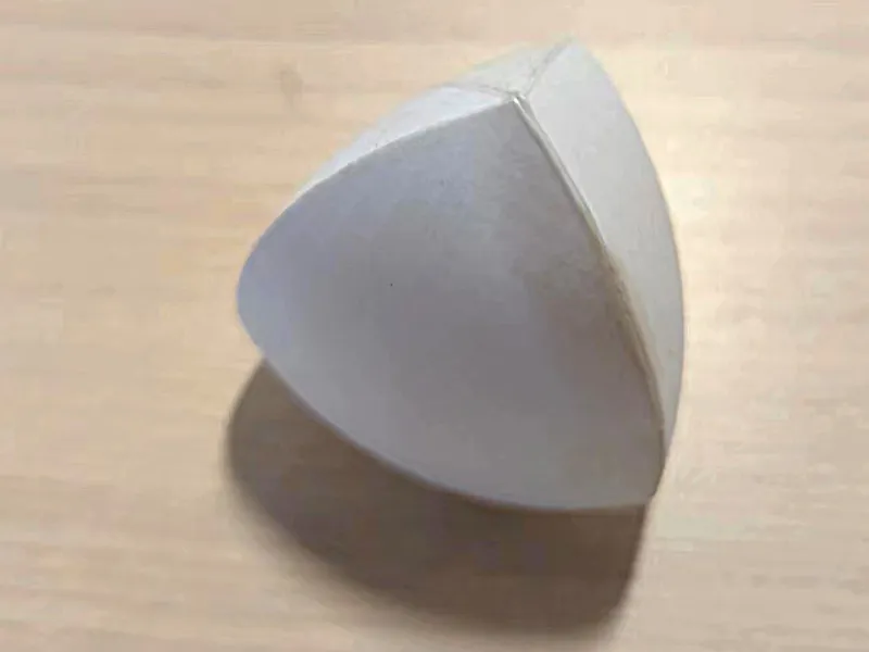 Reuleaux tetrahedron莱洛四面体