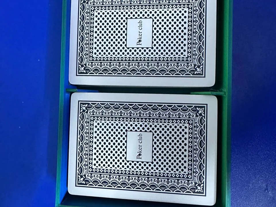 Boîte pour jeu de cartes